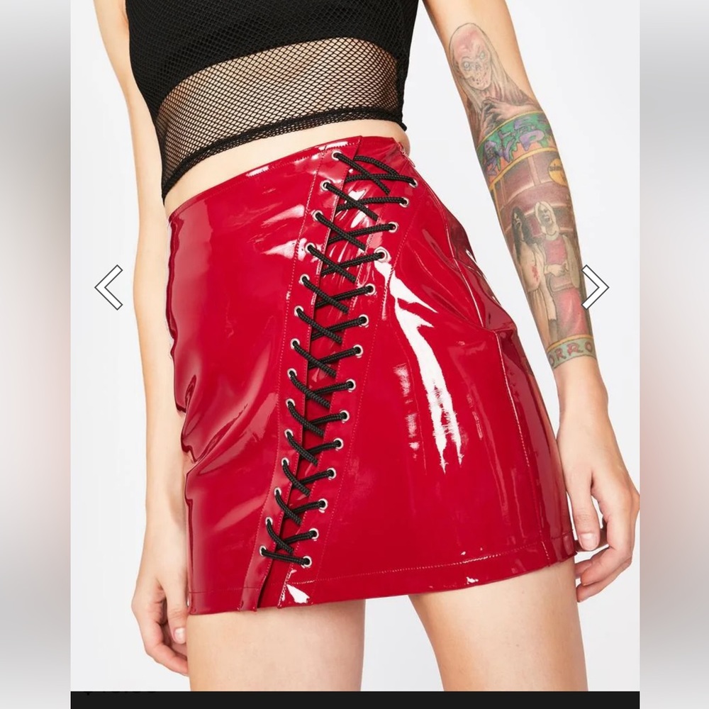 🚨Dynamic Diva Vinyl Skirt🚨